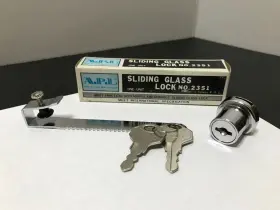 2351 Apl Sliding Glass Lock - Showcase With Keys New/old Stock
