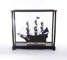 Homeroots 364365 34 Black Glass Standard Display Stand