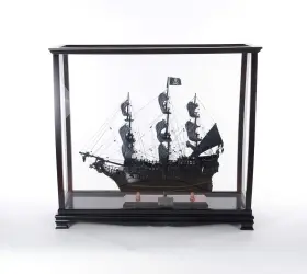 364365 Homeroots 34 Black Glass Standard Display Stand