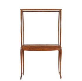 Homeroots 364377 15 Brown And Clear Glass Standard Display Stand