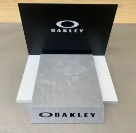 Zoopw20 Oakley Retail Store Display 8.5l Inch X 12w