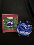 Mini Collector's Plate With Display Stand Visit From Nicholas Hallmark Used. Price: $19.50.